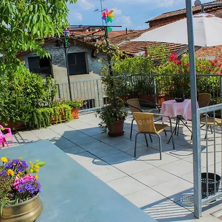 Borghetto Panigale Apartman *